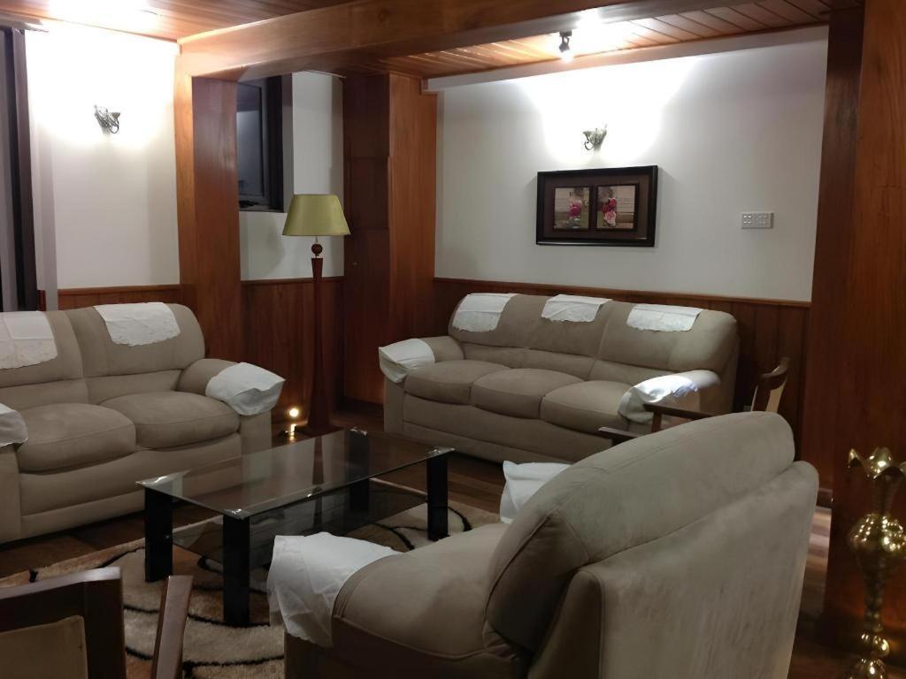 Daffodil'S Hotel Нувара-Элия Экстерьер фото