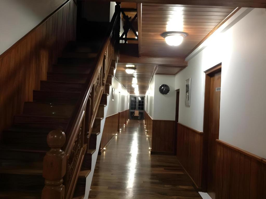 Daffodil'S Hotel Нувара-Элия Экстерьер фото