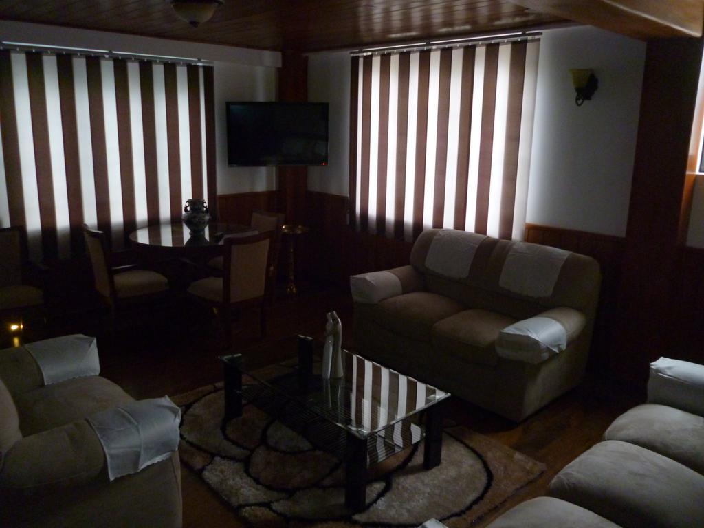 Daffodil'S Hotel Нувара-Элия Экстерьер фото